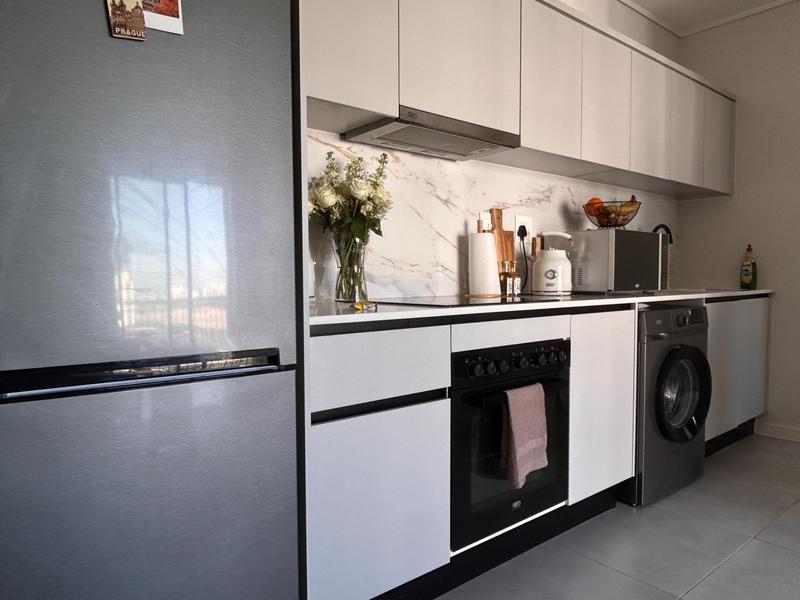 To Let 1 Bedroom Property for Rent in Sandown Western Cape